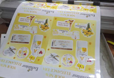 Cắt bế decal là gì? Ứng dụng thực tế trong quảng cáo & bán lẻ